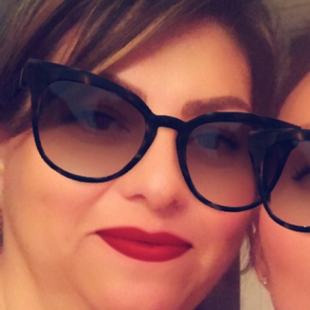 Meet your Posher, Elena